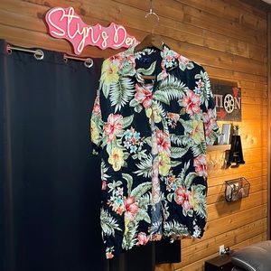 Hawaiian Button Down (Men’s)